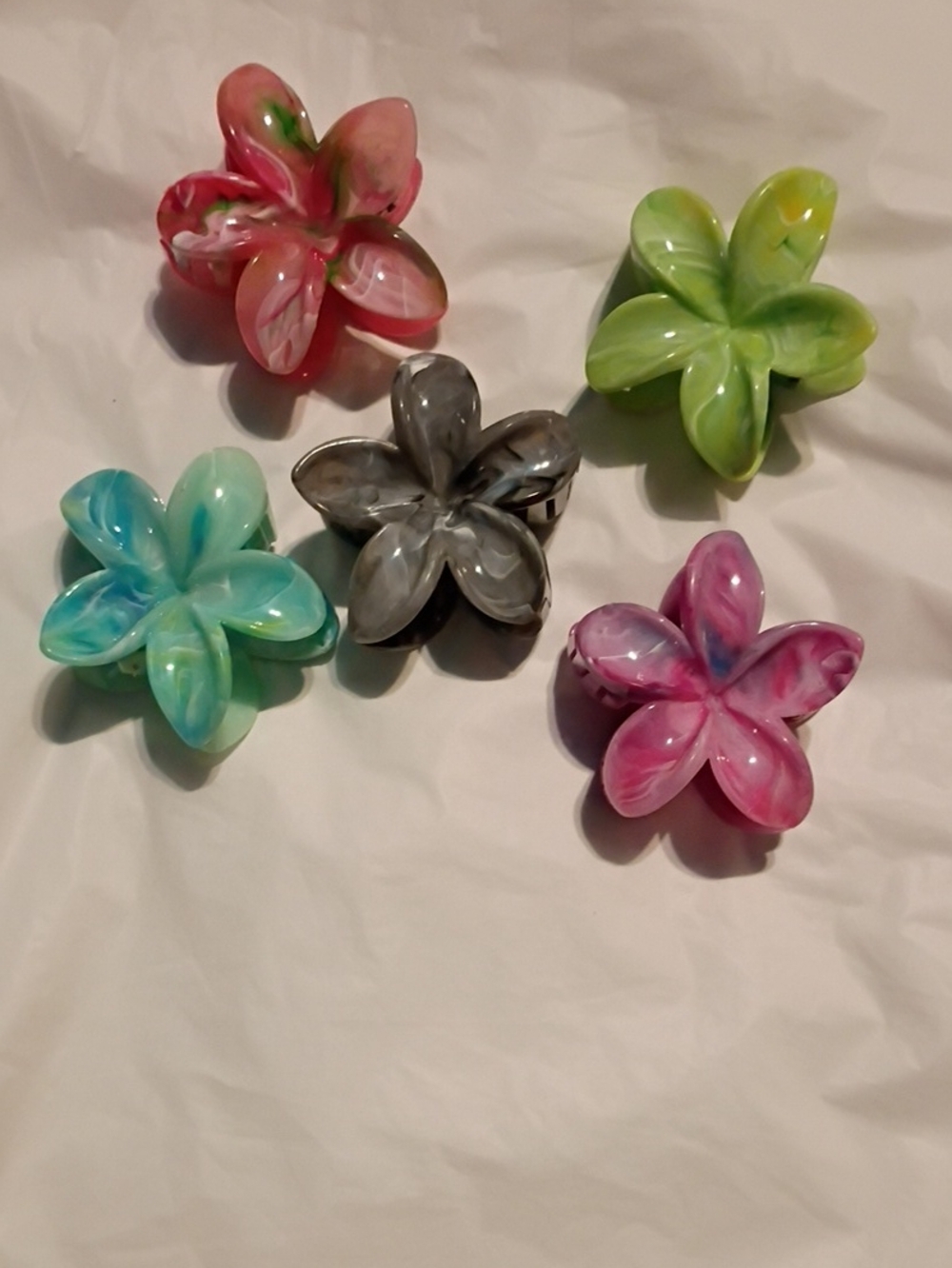 Gradient Color Egg Flower European American Shark Hair Claw Clip Set, 5 NWT